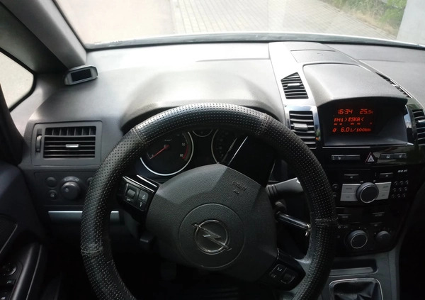 Opel Zafira cena 13500 przebieg: 309000, rok produkcji 2011 z Góra małe 121